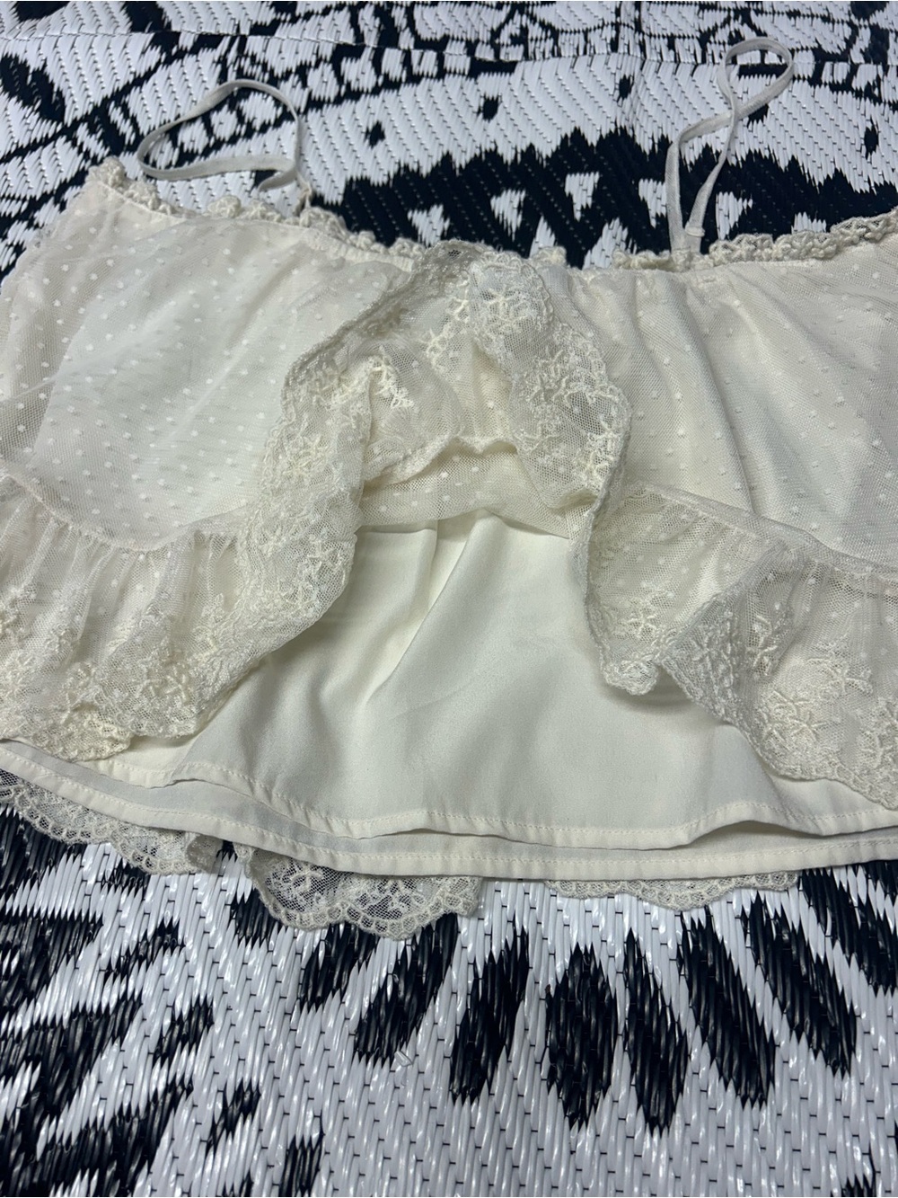 American Eagle Mesh Ruffle Cami M - Picture 6 of 8